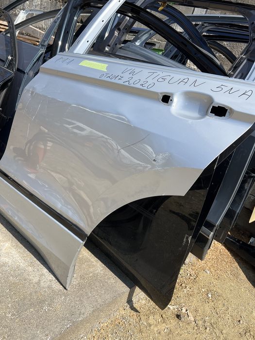 VW Tiguan 5NA 2020 задна лява врата