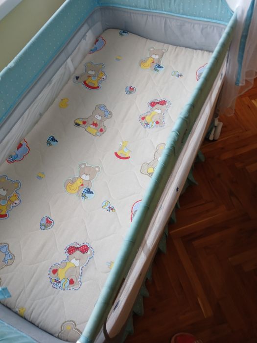 Детско легло тип кошарка