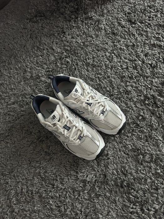 Adidasi dama New Balance 530