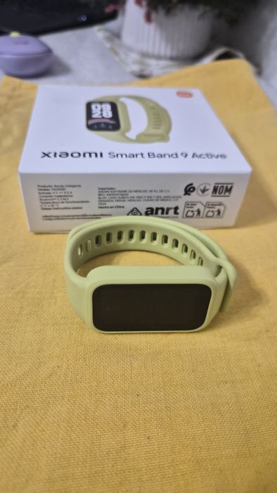 Фитнес браслет Xiaomi band 9 active