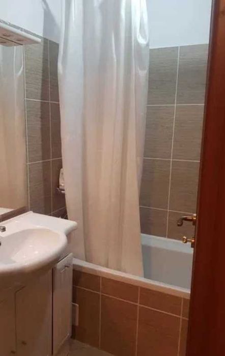 Дава се под наем Тристаен апартамент в Пловдив, Център - 76 кв.м за 198.9 € - Снимка #3