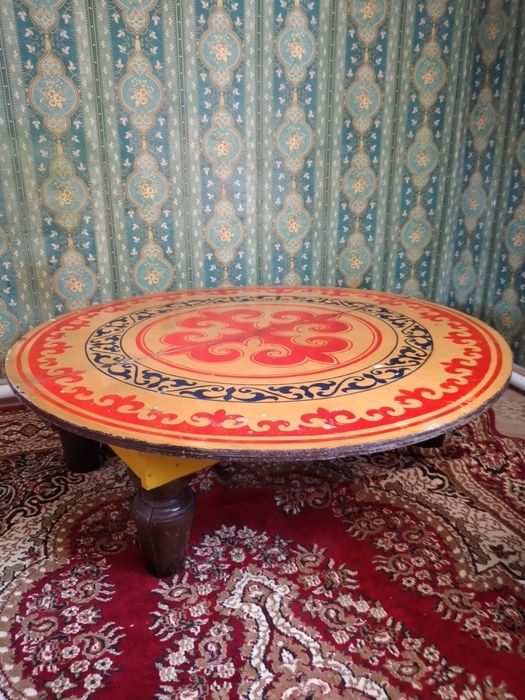 Продается казахский круглый стол