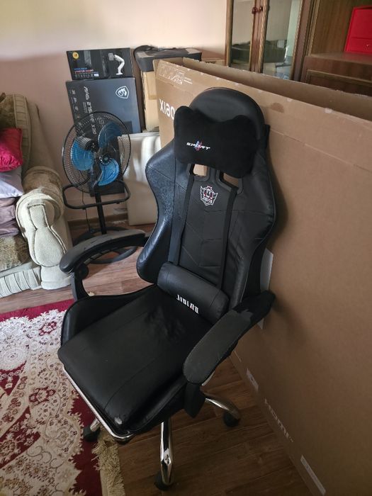 Продам игровое кресло