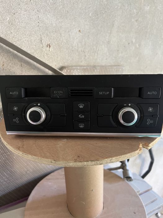 Продавам конзола за ауди q7