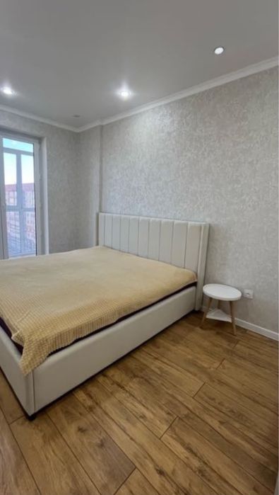 Кровать 200*200м