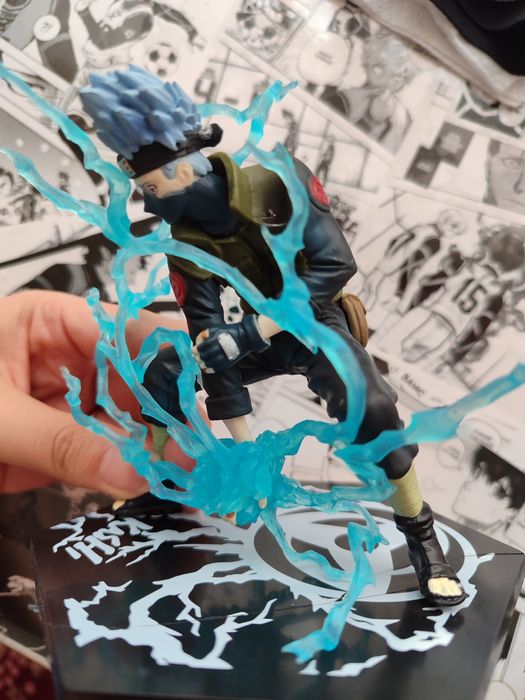 Продам фигурку Какаши