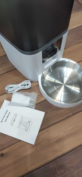 Кормушка для домашних животных