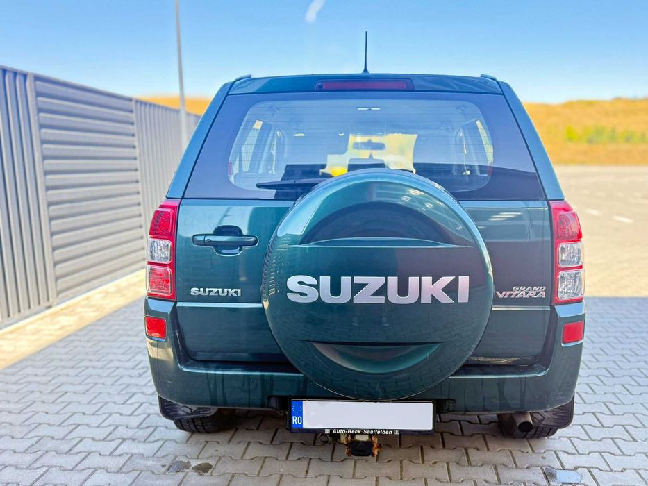 Vand Suzuki Grand Vitara 1.9 DDiS 4x4 | 2009 | 200.000 km |