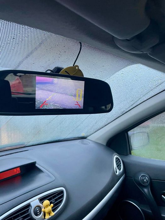 Renault Clio 1.5 DCI cu 2 seturi de genți și cauciucuri, iarnă și vara