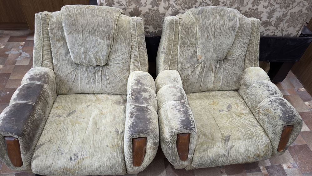 Даром два кресла