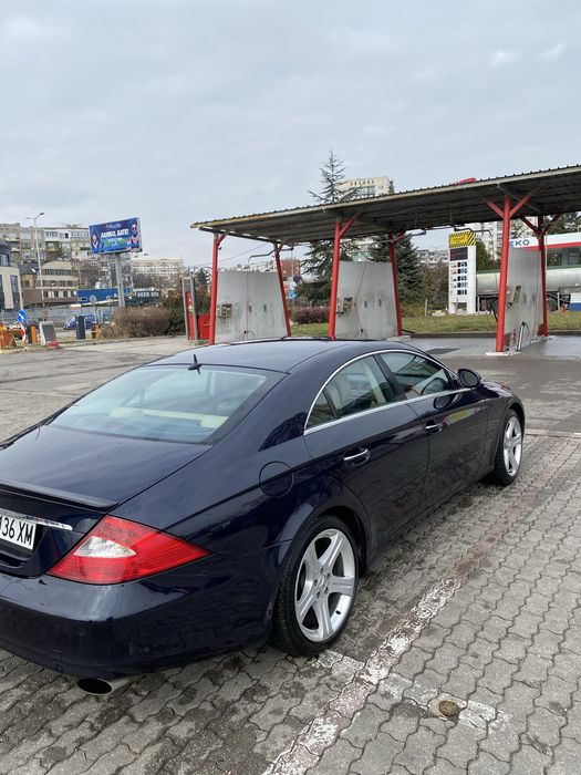 Мерцедес СЛС 500,306 коня,v8