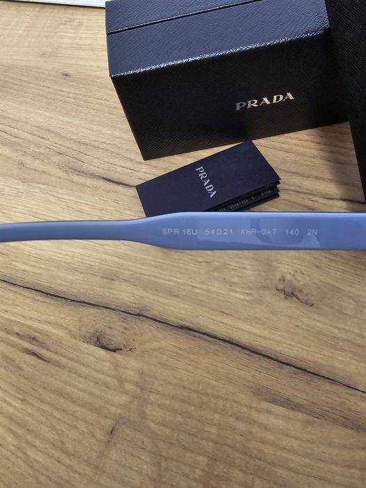 Слънчеви очила Prada