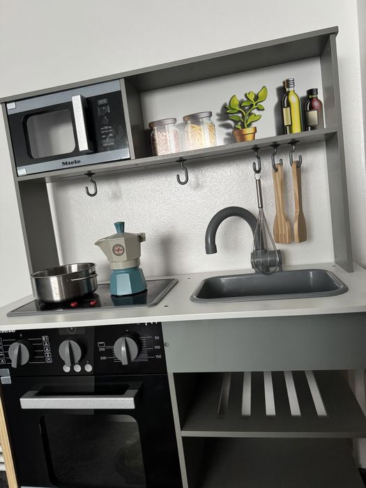 Bucatarie lemn copii Miele