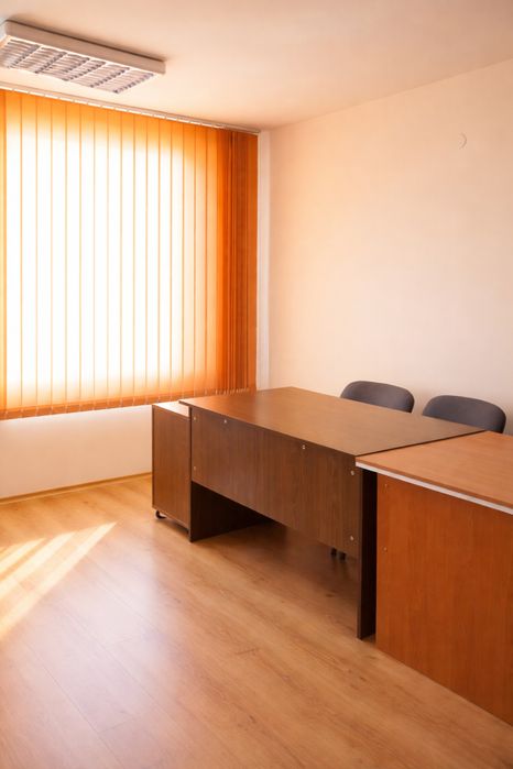 Дава се под наем Офис в Варна, Лятно кино Тракия - 25 кв.м за 248.88 € - Снимка #2