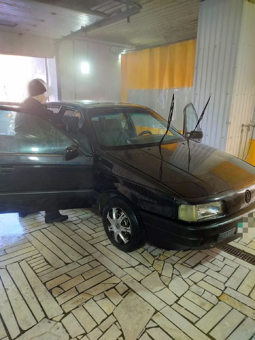 Продам машину Фольцваген Б3