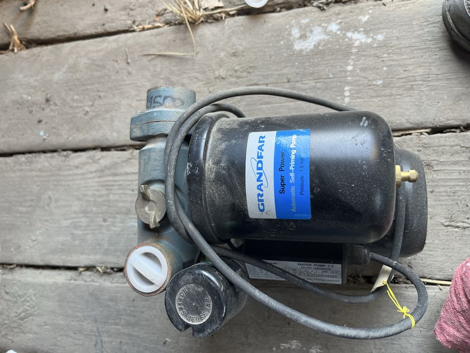 Продам насос .