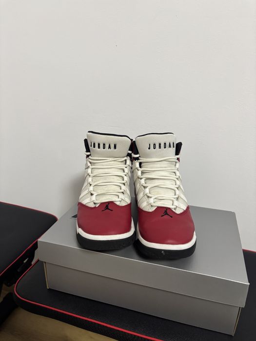 Air Jordan Retro – Mărimea 40-Red/White/Black-Stare excelentă