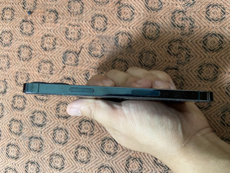 iPhone 12про 256