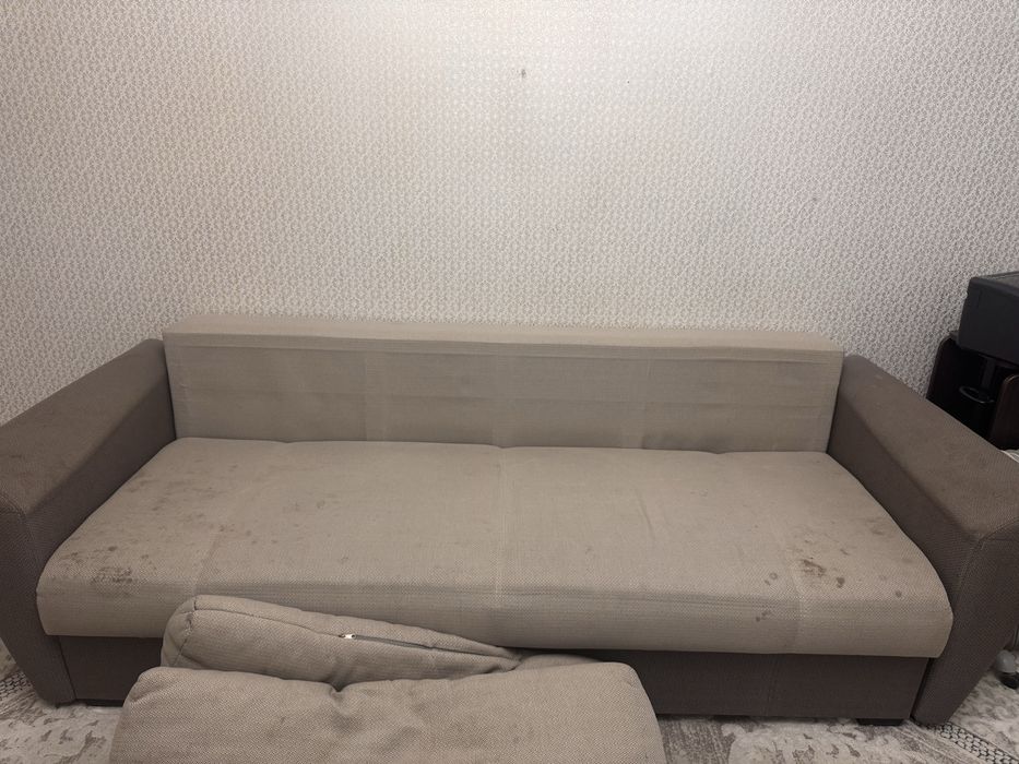 Диван серый отдам даром