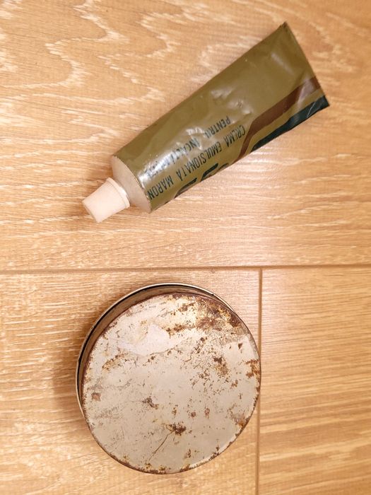 Set crema de ghete neagra/maro din anii 1980