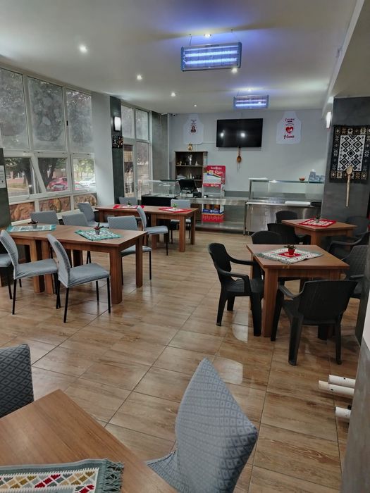 Închiriez spațiu comercial Strada Rozelor Mangalia