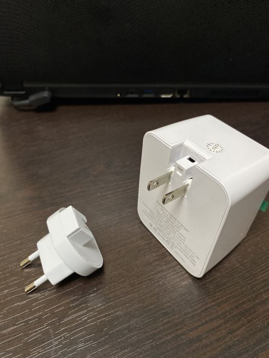 Универсальная Зарядное устройсво