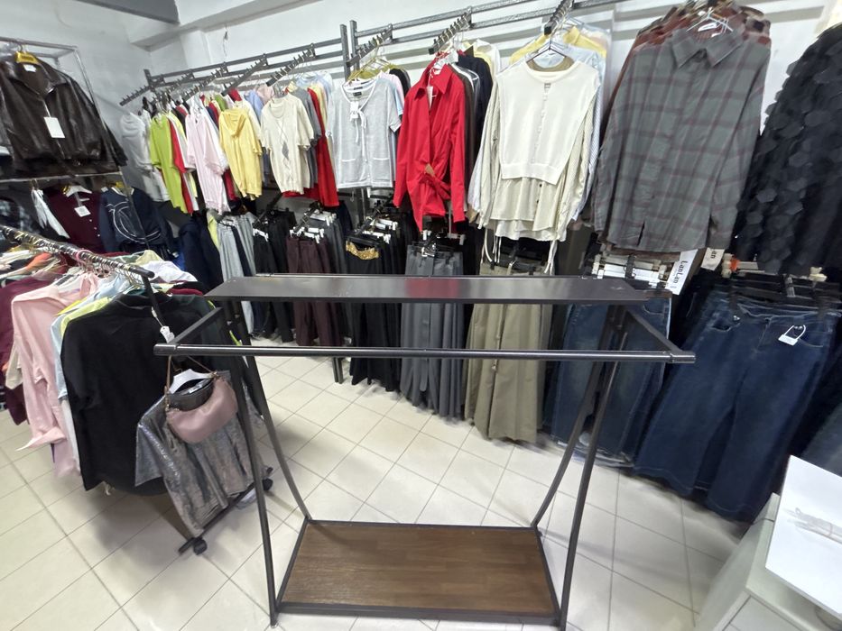 Зеркала вешалки стол