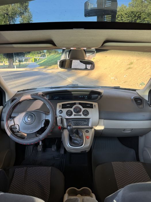 Vând Renault scenic 1.5 DCI  2006