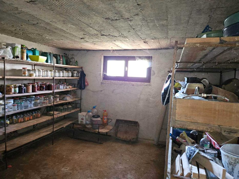 Продава се Къща в с. Глоговица, Област Перник - 216 кв.м за 297 €/кв.м - Снимка #13