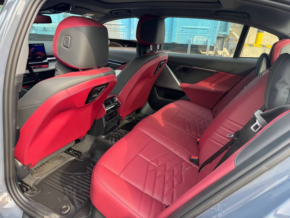 BMW i5 50L M-Sport 2025 yil