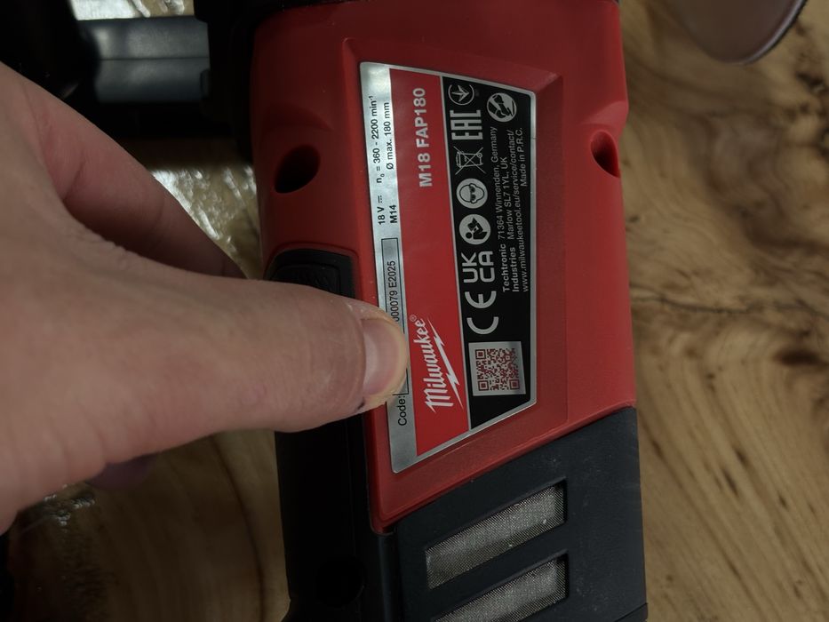 Milwaukee polisher