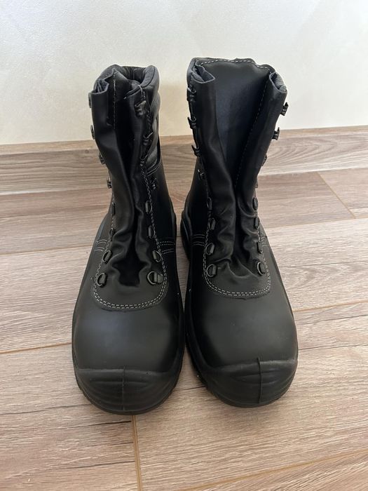 Дамски работни кубинки