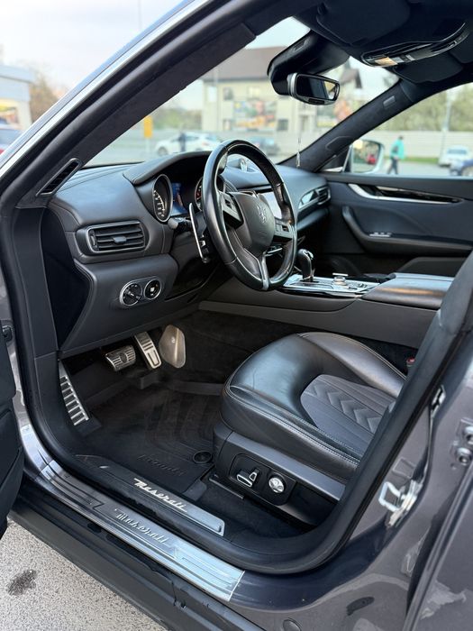 Maserati Levante GranLusso V6 Diesel 275 CP – Grigio Maratea. 25700plus TVA