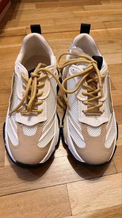 Нови маратонки Steve Madden