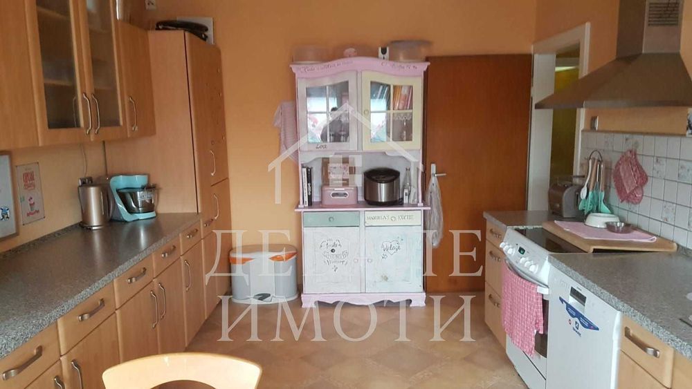 Много фамилна Къща в китния
Идар Оберщайн, Германия