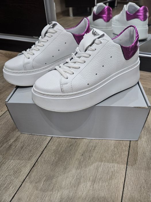 WOJAS дамски кецове