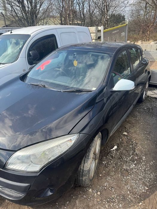 Dezmembrari Renault Megane 3 1.5 dci K9K832 an 2010