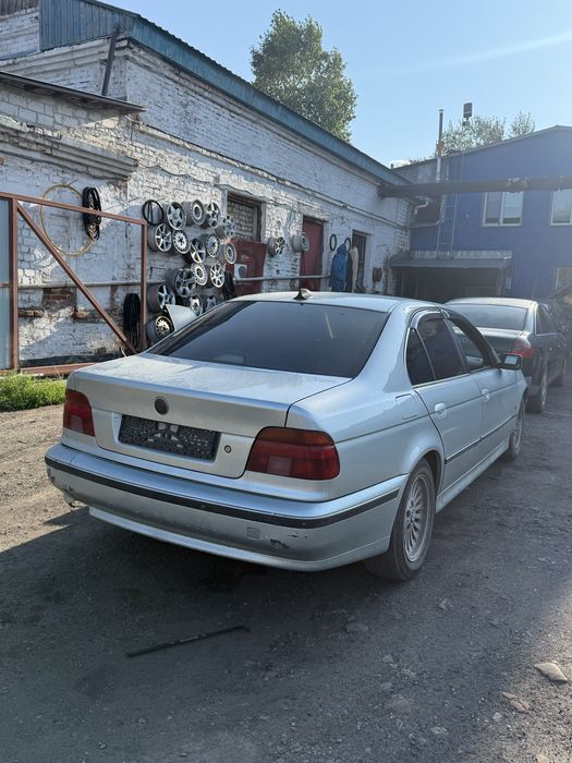 Продам е39 2.5обьем