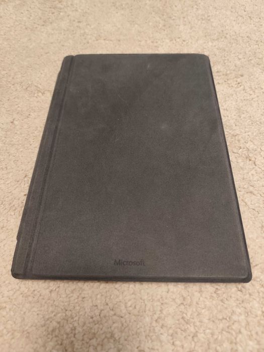 Microsoft Surface Pro 5 - Laptop & Tabletă 2-în-1 | i5, 8GB RAM, 256GB