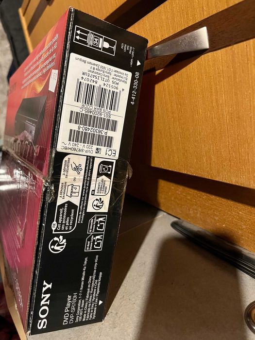 продавам DVD Sony DVP-SR760H