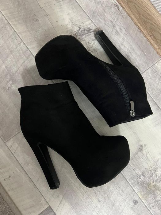 Продам б/у ботильоны(полусапожки)