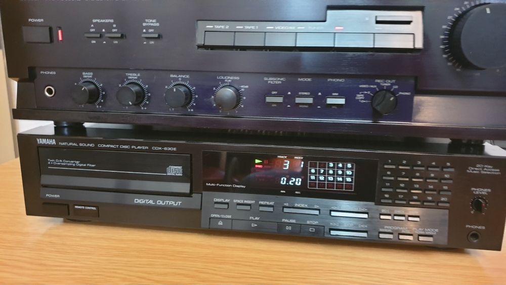 Linie audio Yamaha AX-500