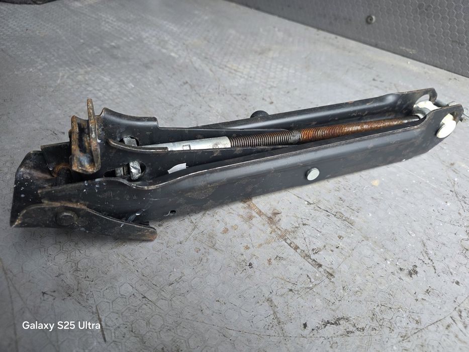 Оригинален крик VW Transporter, VW Caravelle