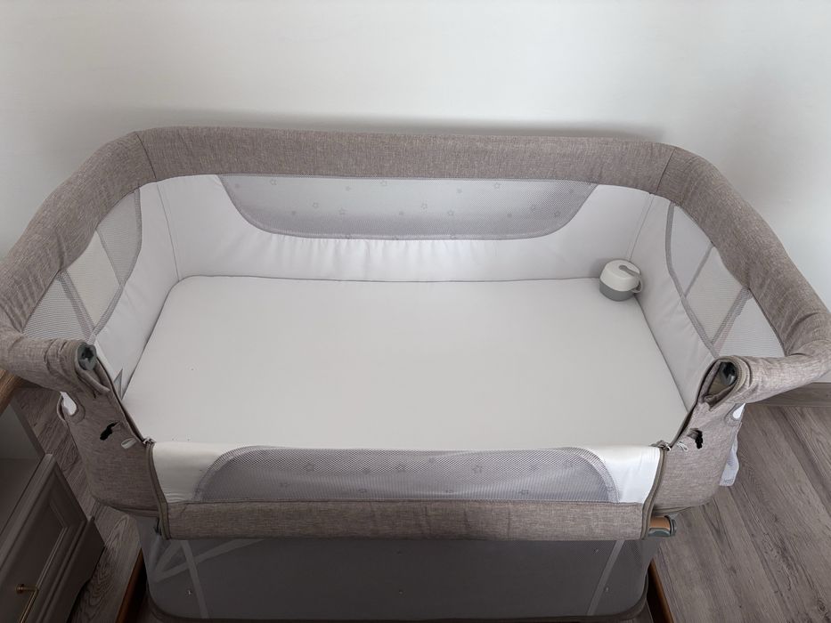 Vănd pătuț co-sleeper Momi
