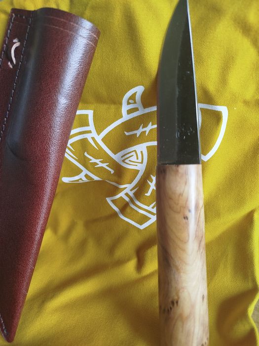 Финландски ръчно изработен, кован нож