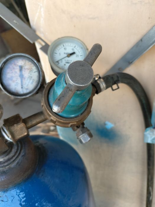 Продам кислородный баллон