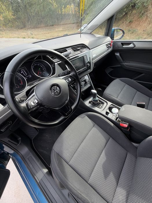 VOLKSWAGEN Touran 2017 — imagine 5