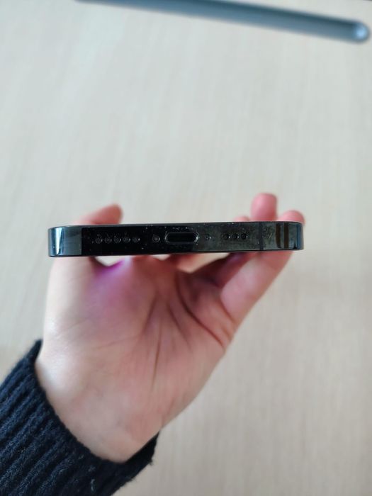 Vand iphone 14 pro 128 gb black