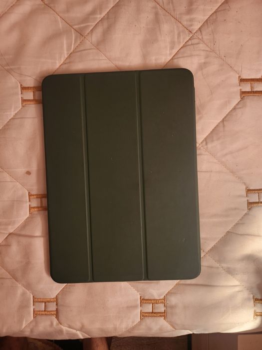 Продаётся ipad air 5 срочна