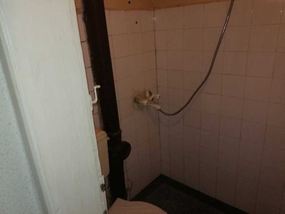 Дава се под наем Двустаен апартамент в Търговище, Център - 40 кв.м за 153 € - Снимка #2